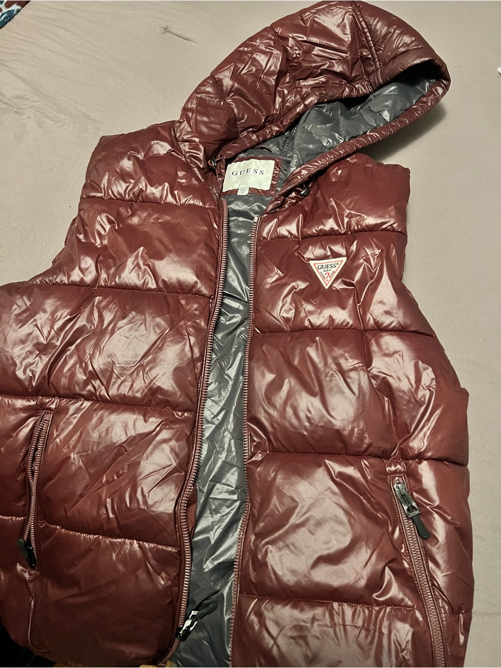GUESS Hooded Puffer Vest in  Burgundy